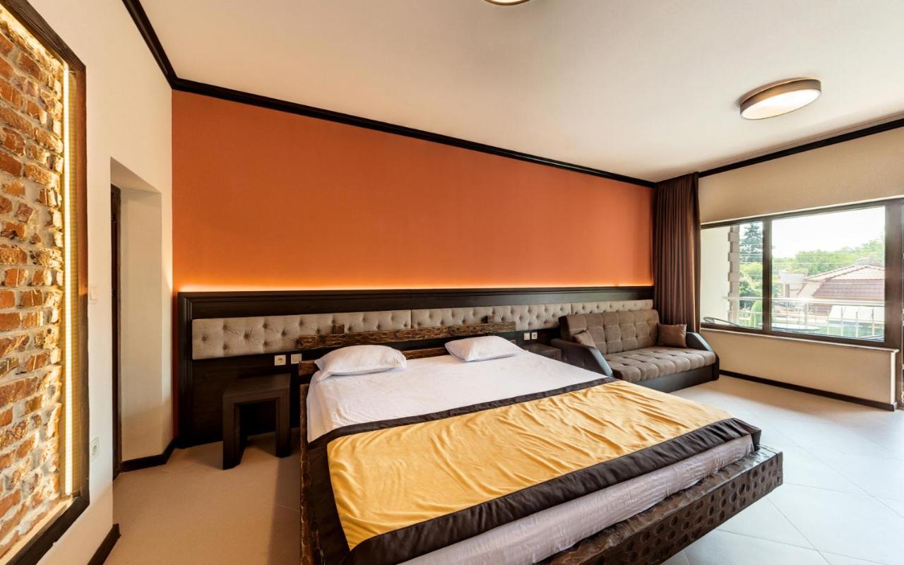 Family Hotel Bunara Brestnik Buitenkant foto