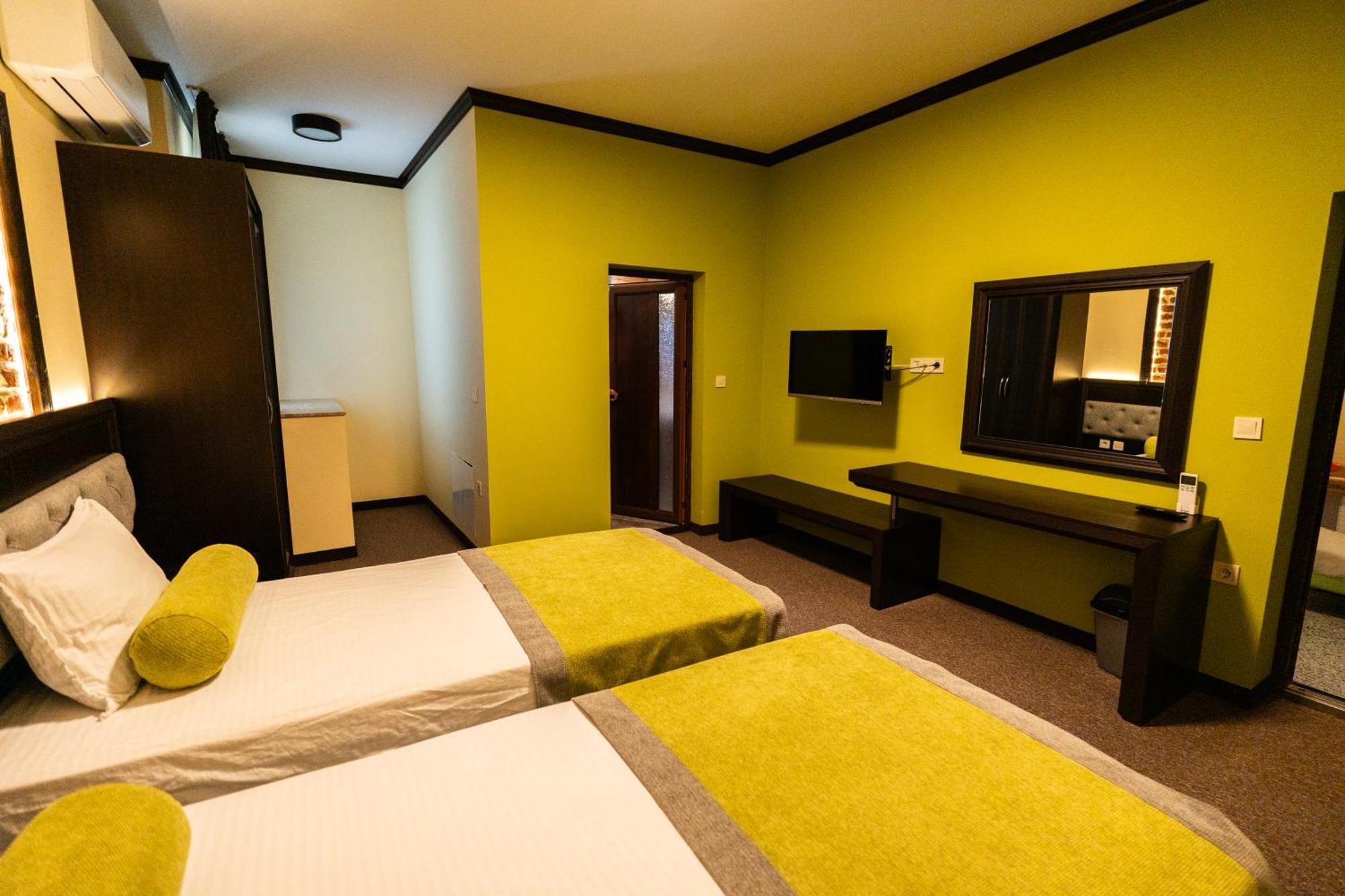Family Hotel Bunara Brestnik Buitenkant foto