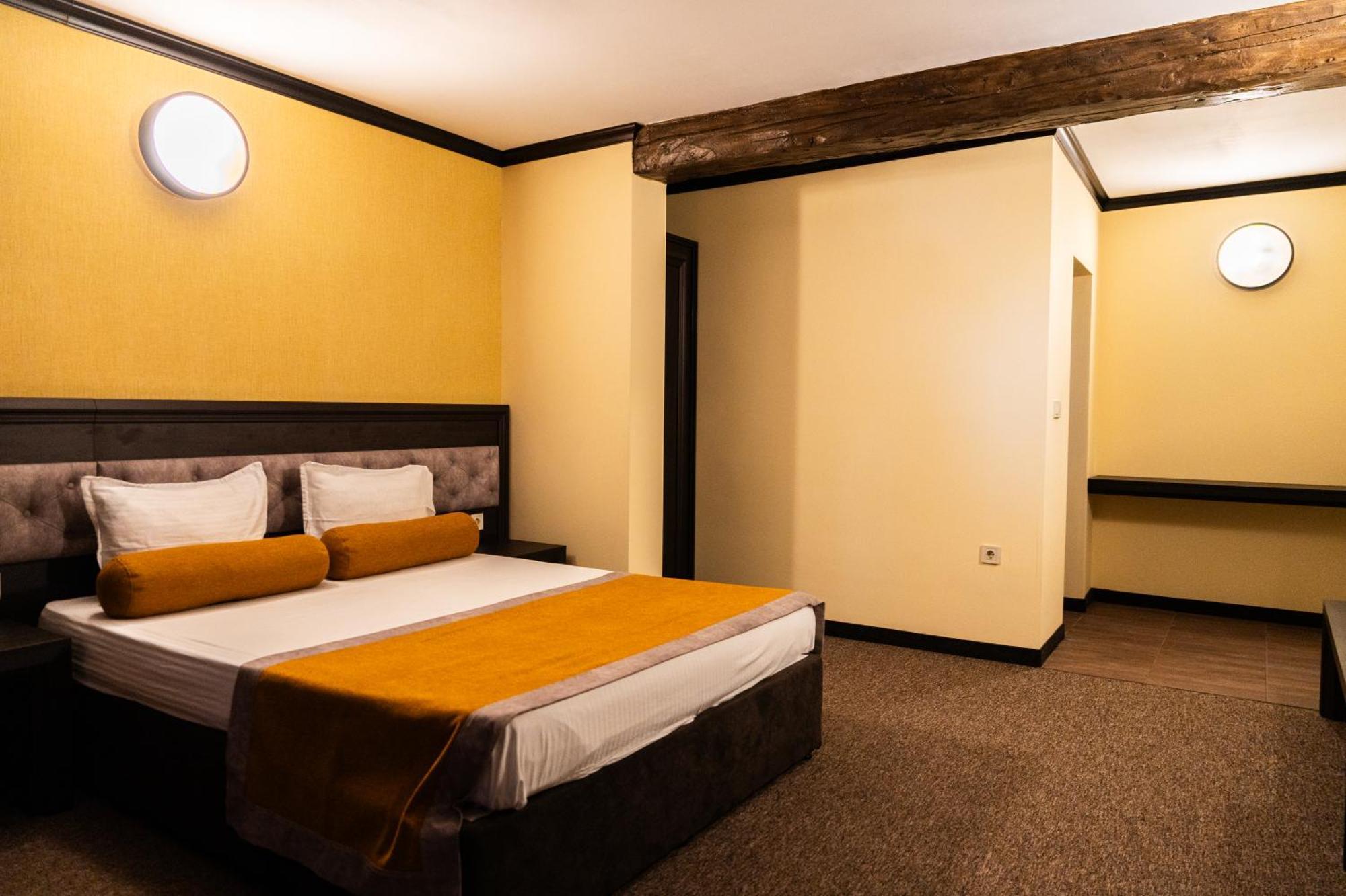 Family Hotel Bunara Brestnik Buitenkant foto