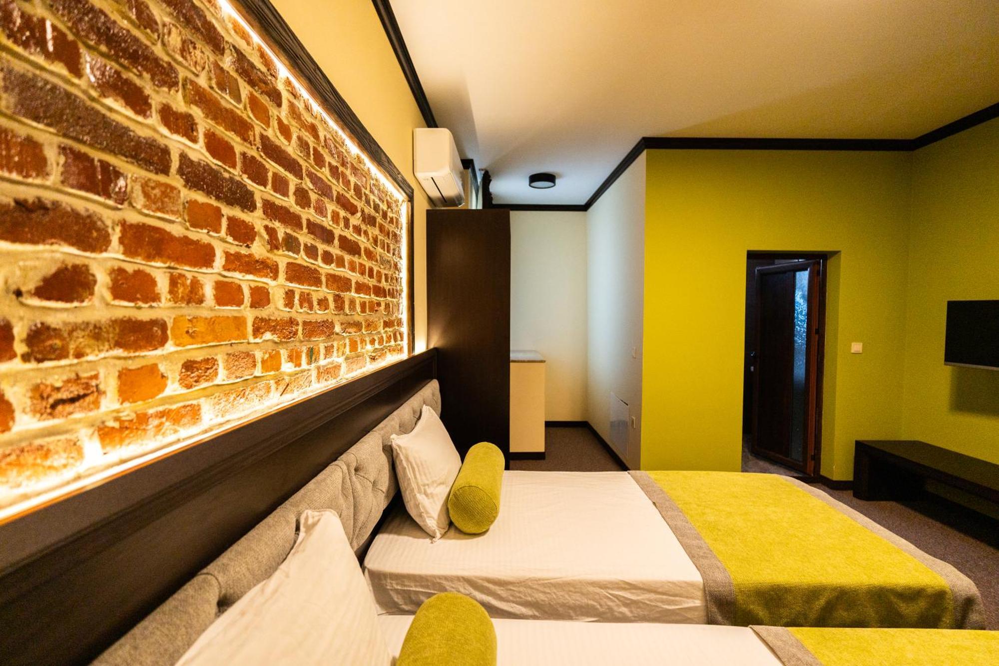 Family Hotel Bunara Brestnik Buitenkant foto