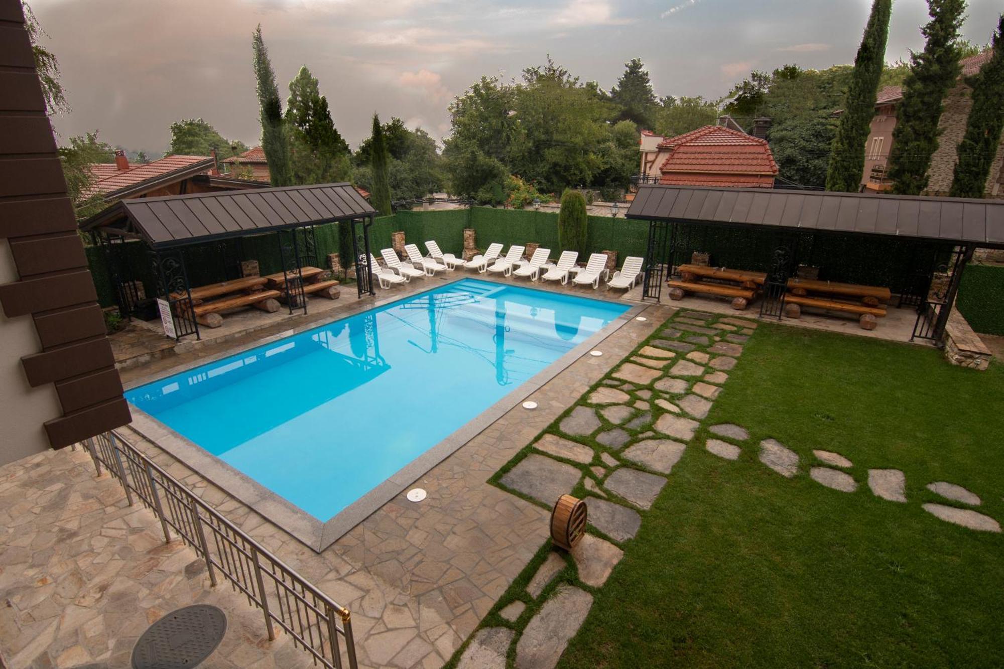 Family Hotel Bunara Brestnik Buitenkant foto